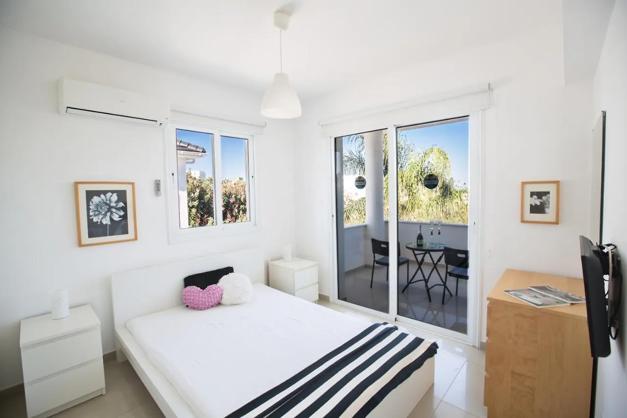 Flouressia Gardens Villas Protaras 0*,  Cyprus
