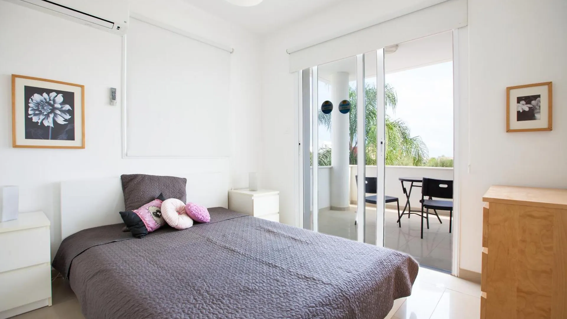 Flouressia Gardens Villas Protaras 0*,