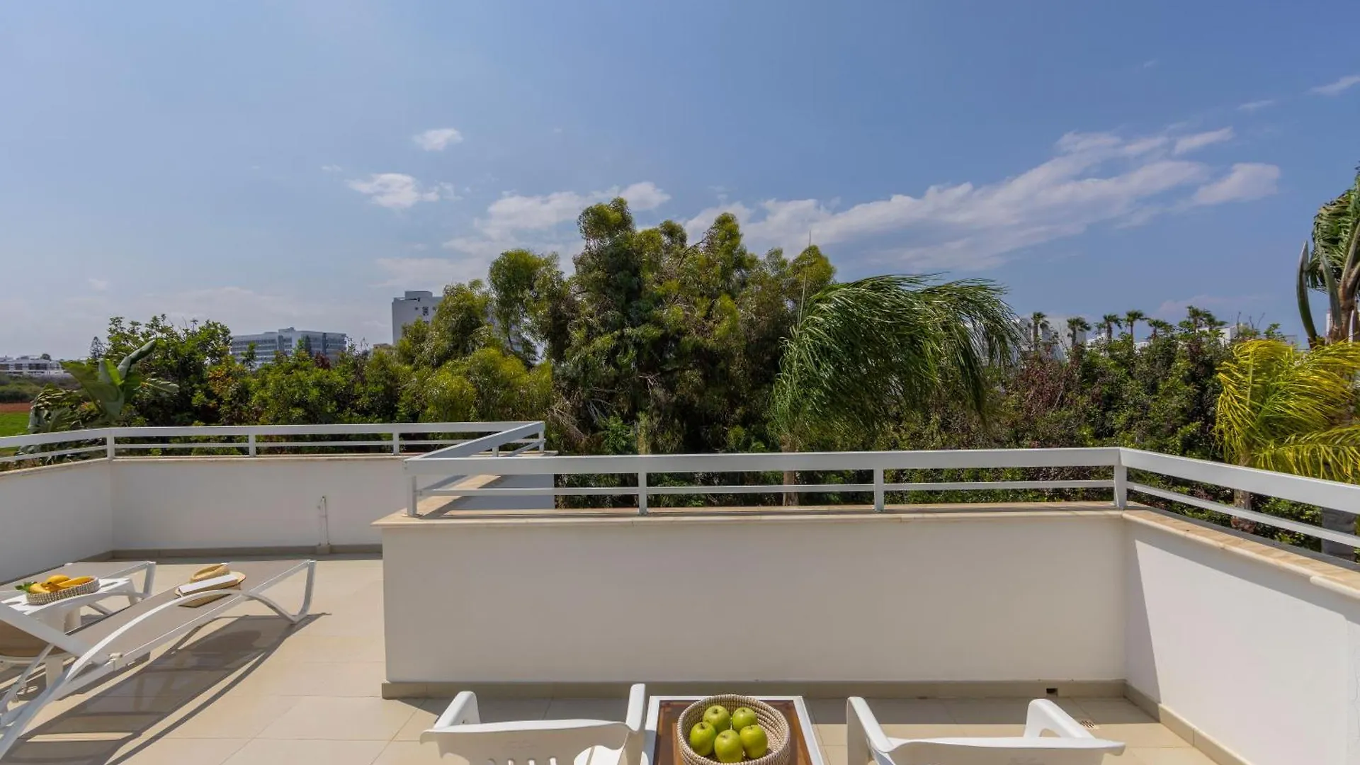 Flouressia Gardens Villas Protaras